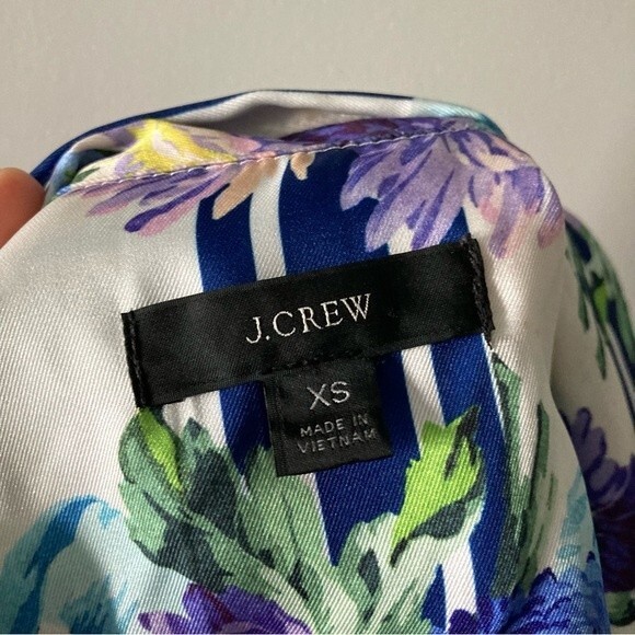J. Crew Drapey Button Up Top in Vintage Floral‎ Stripe M - Picture 4 of 7